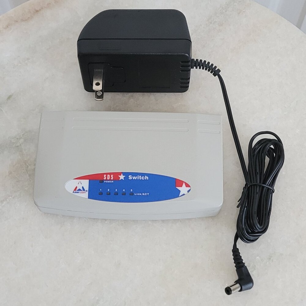 Amer SD5 - Switch - 5 x 10/100
